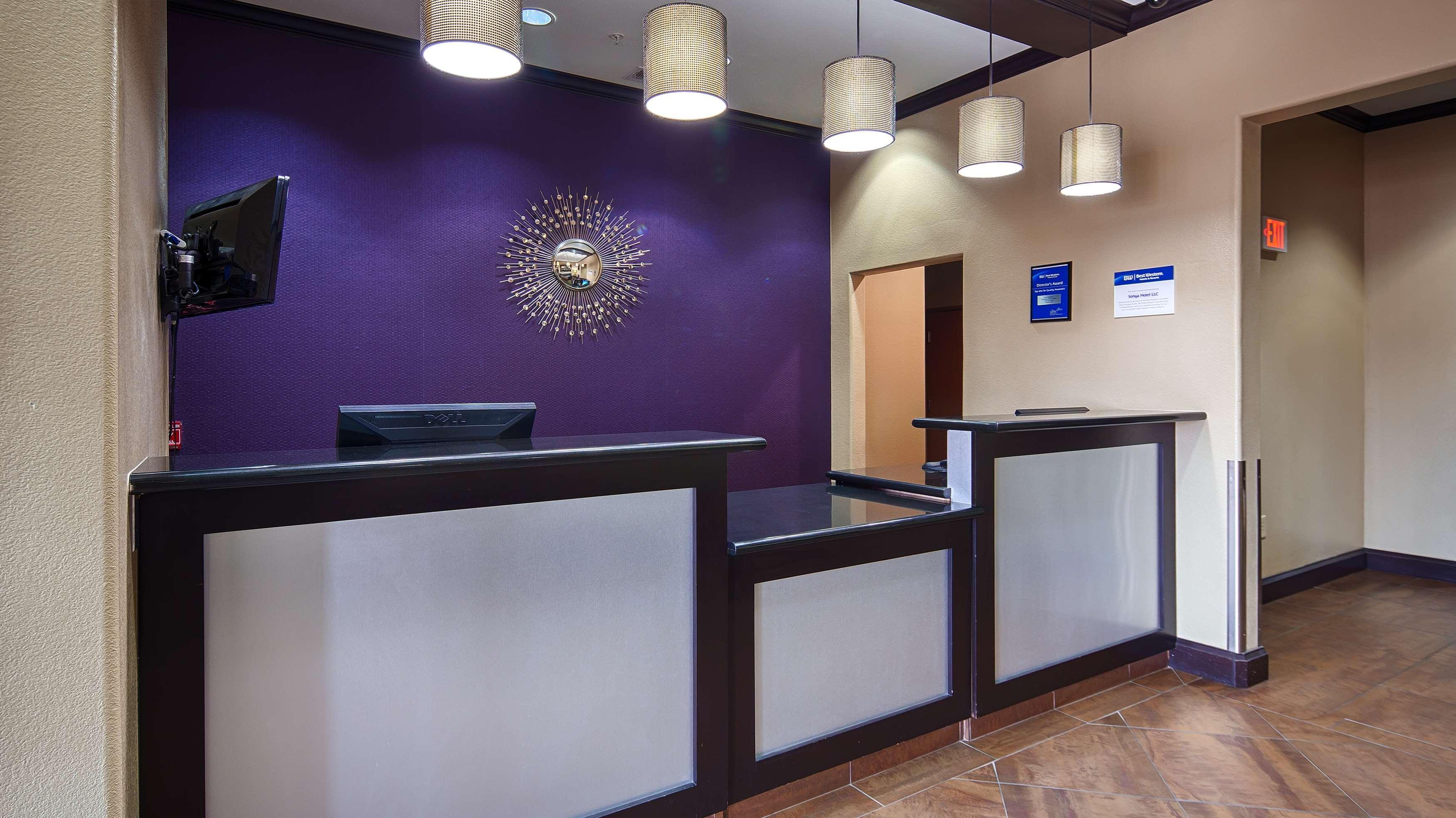 Best Western Giddings Inn & Suites Exteriör bild