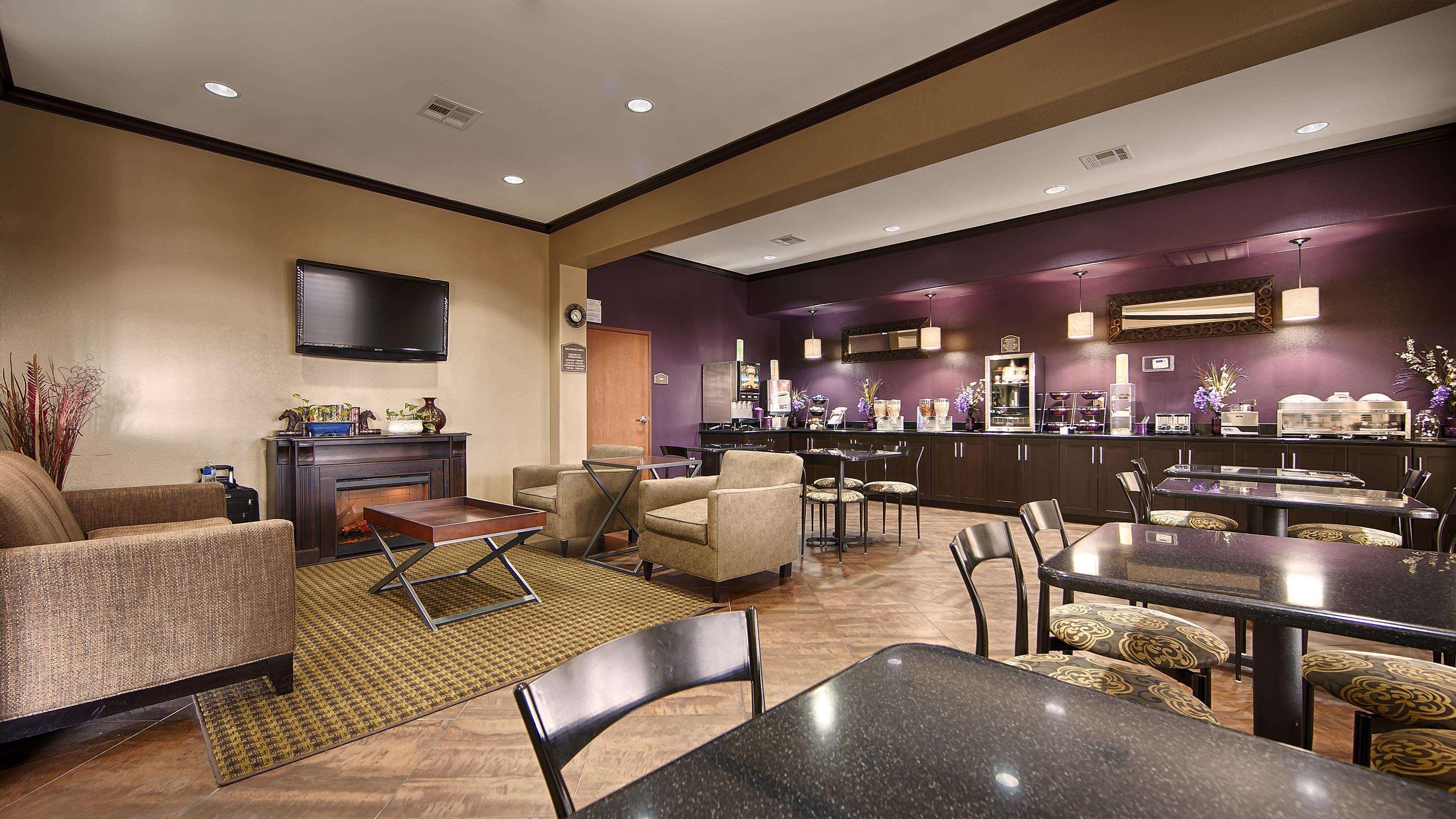 Best Western Giddings Inn & Suites Exteriör bild