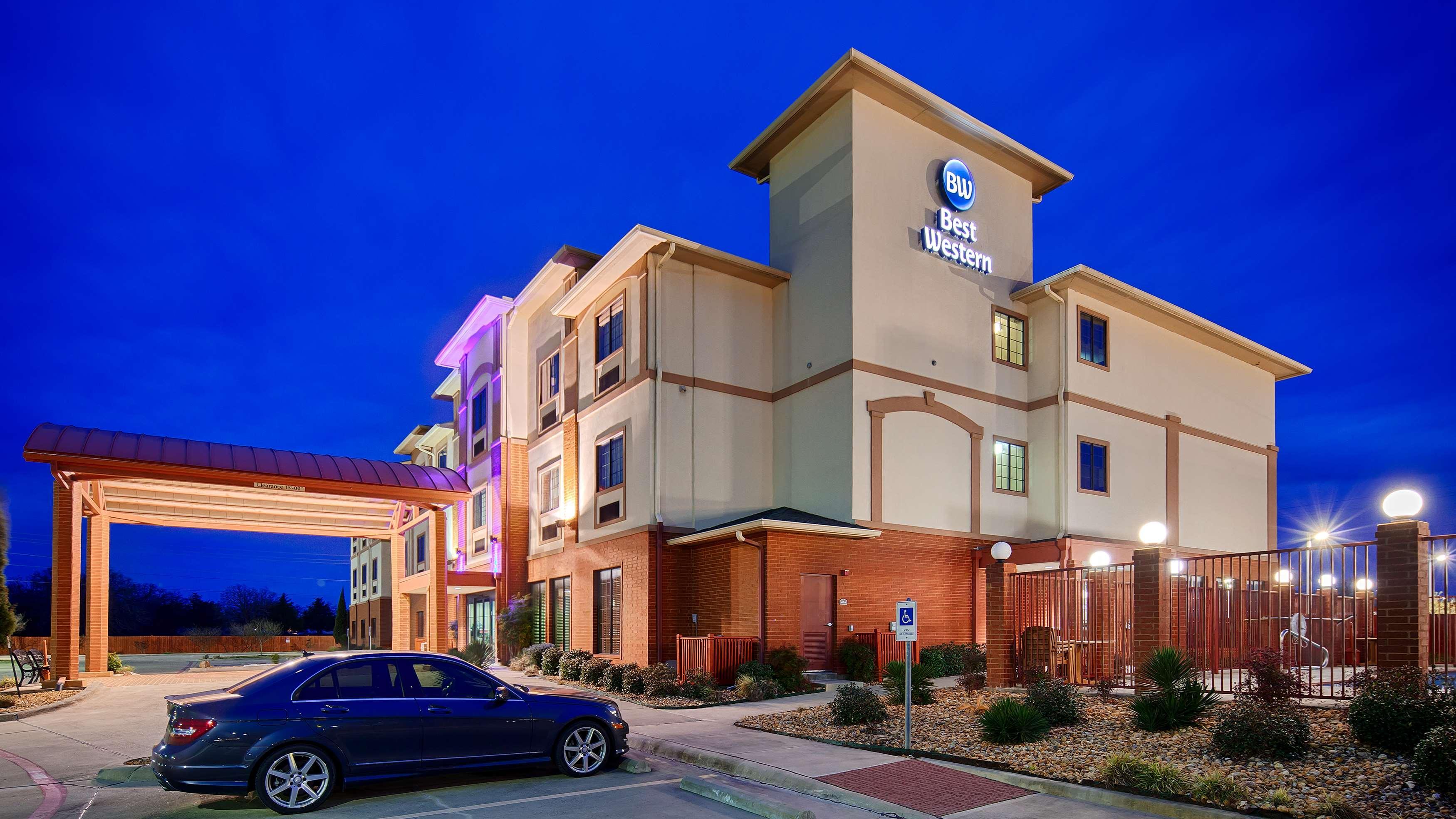 Best Western Giddings Inn & Suites Exteriör bild